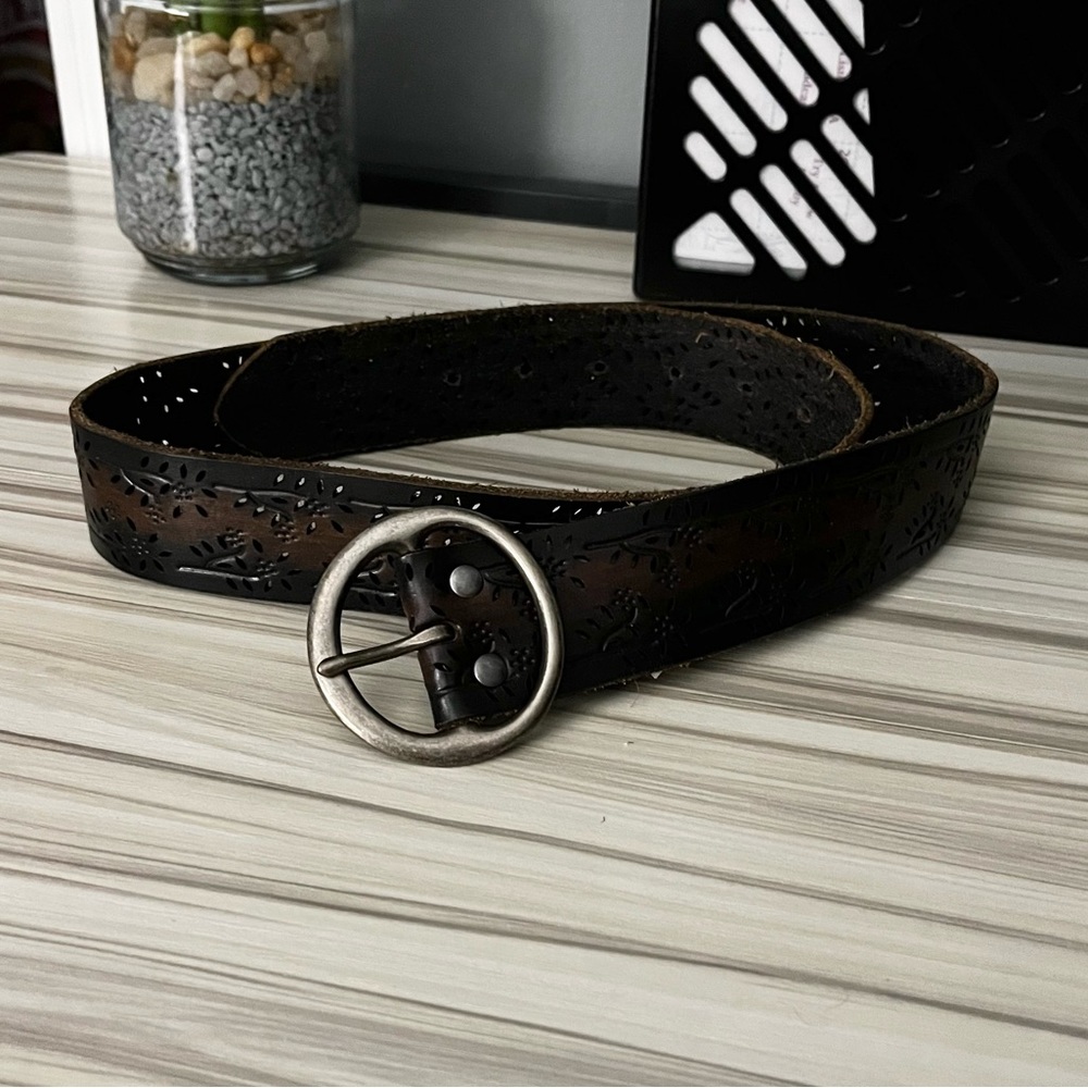 American Eagle Outfitters Brown Flower Print Leather Belt